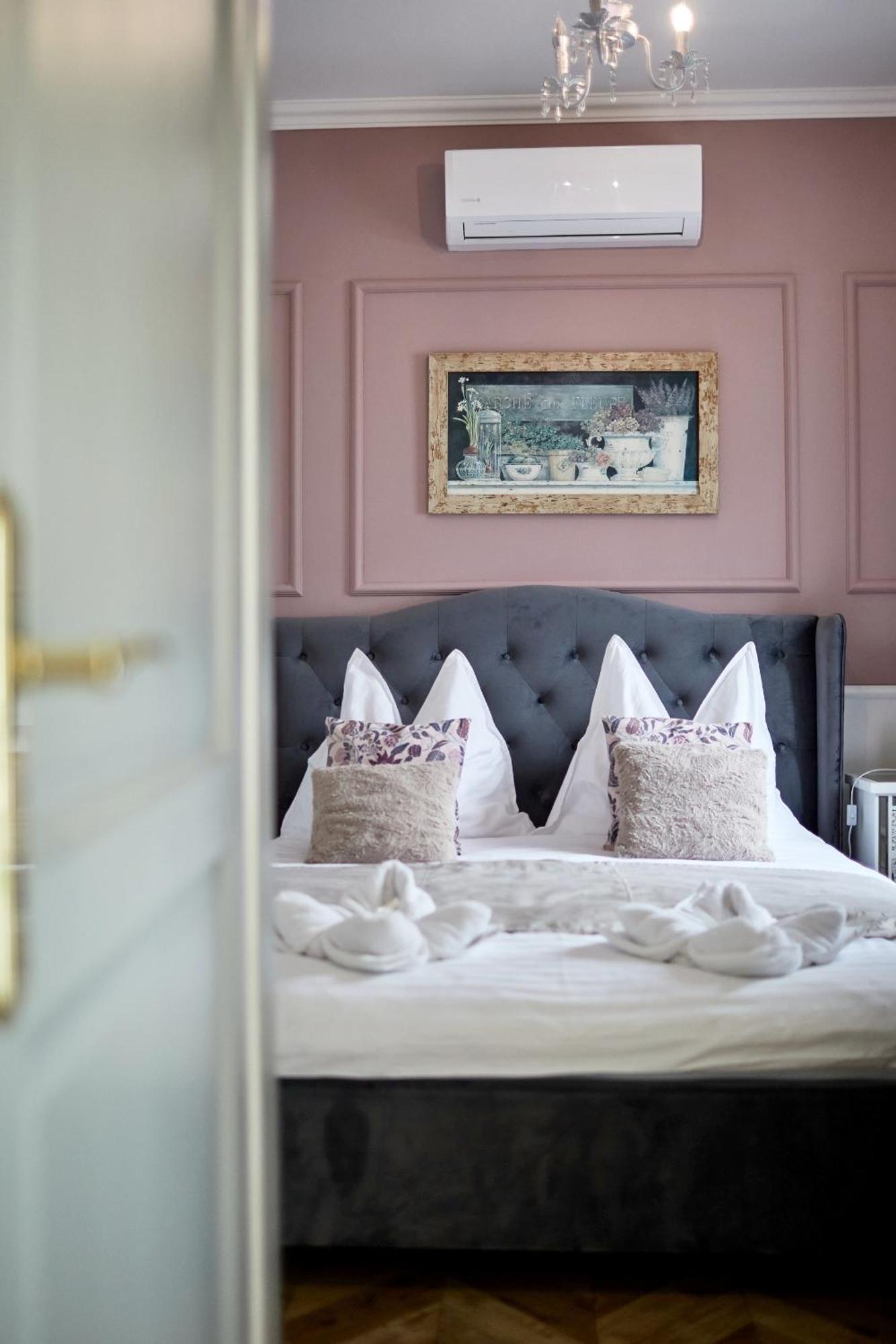 The Doors Boutique Apartments Mosonmagyaróvár Exteriér fotografie