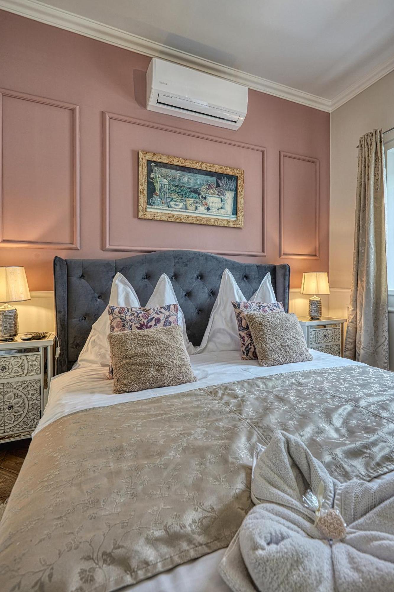 The Doors Boutique Apartments Mosonmagyaróvár Exteriér fotografie